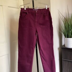 Gloria Vanderbilt “Amanda” jeans, size 12, color dark cherry